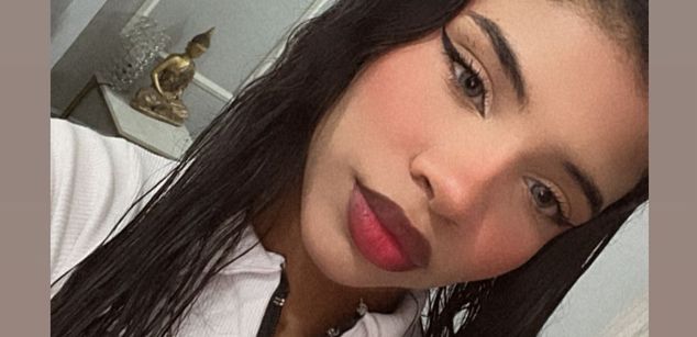 Model - AshleyHill young