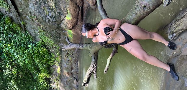 Model - Valery D. young