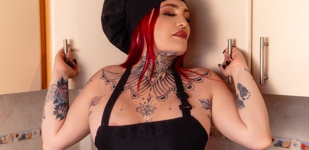 Model - AmaranthaVelmet femdom