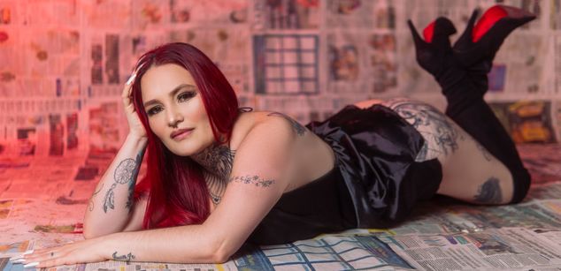 Model - AmaranthaVelmet femdom