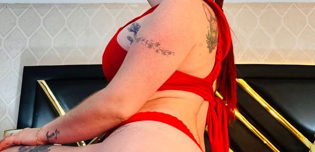 Model - AmaranthaVelmet femdom