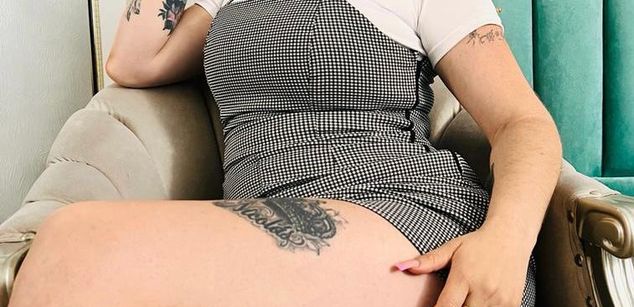 Model - AmaranthaVelmet femdom