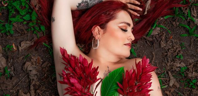 Model - AmaranthaVelmet femdom