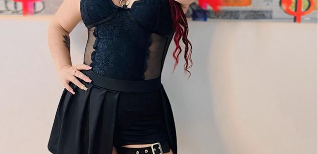 Model - AmaranthaVelmet femdom