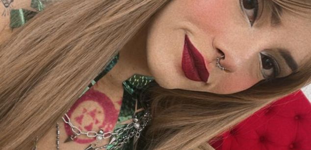 Model - abby_jones hairy