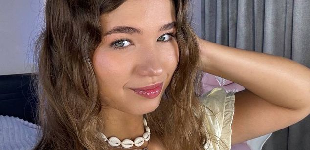 Model - AlexiaCoy_ bigass