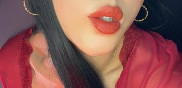 Model - Cleo denil sissy