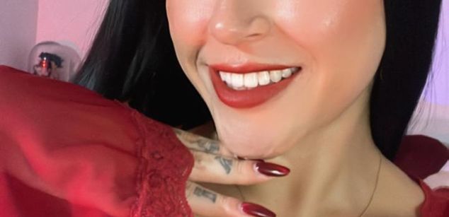 Model - Cleo denil sissy