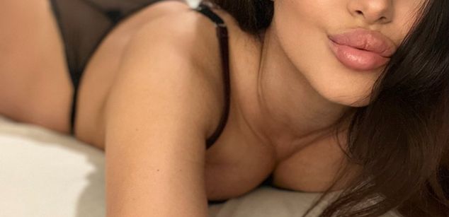 Model - Mellody findom