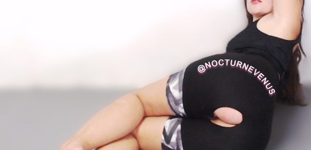 Model - Nocturne Venus smoking