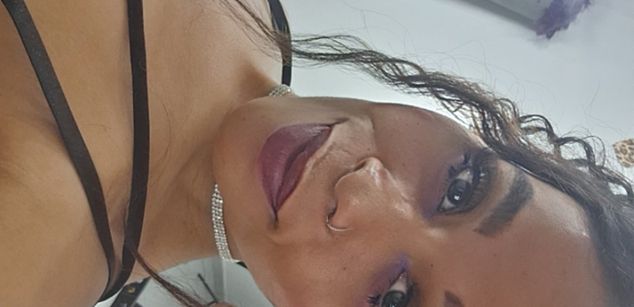 Model - Sara Sofia latina