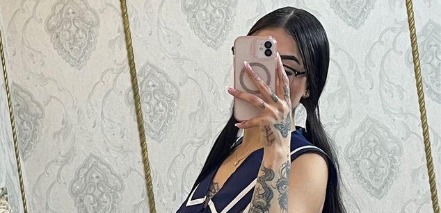 Model - Cata Stones latina