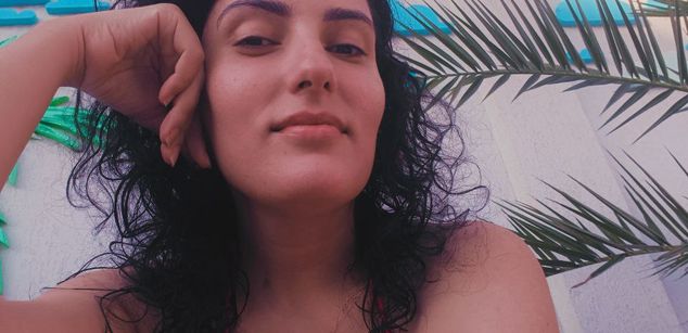 Model - AmyTS bigcock