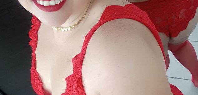 Model - Anastacia Blues bigboobs