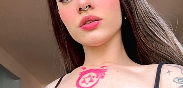 Model - abby_jones hairy