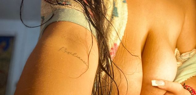 Model - Valen Rosse dirty