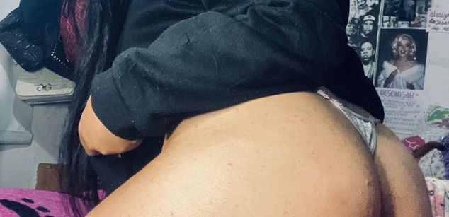 Model - Valen Rosse dirty