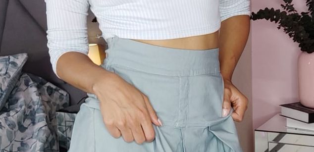 Model - Bella Sky Dominatrix