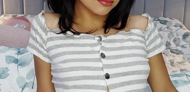 Model - Bella Sky Submissive