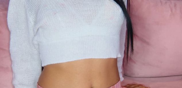 Model - Bella Sky Submissive