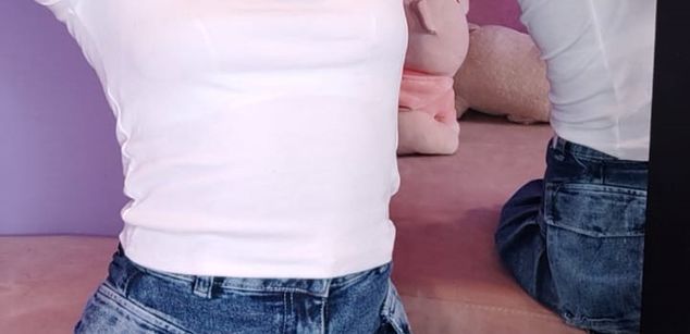 Model - Bella Sky Dominatrix