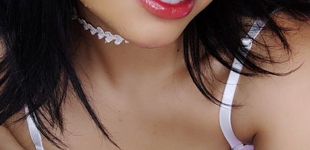 Model - Bella Sky Submissive