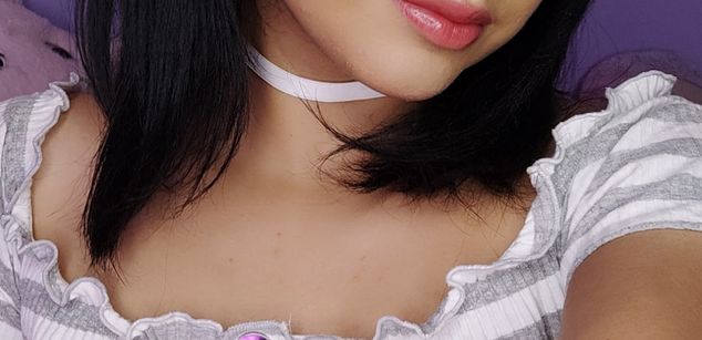 Model - Bella Sky Dominatrix