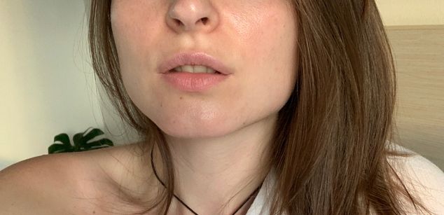 Model - Sabrina warm