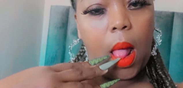 Model - SexyBustyWendy bigboobs