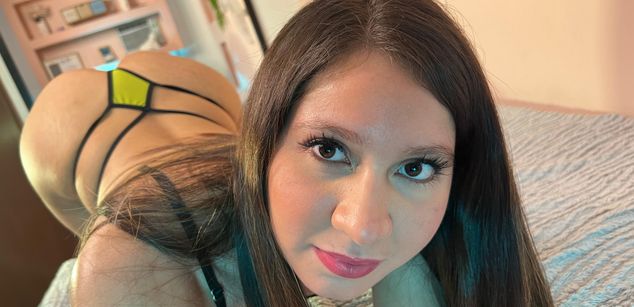 Model - Jessica Play squirt