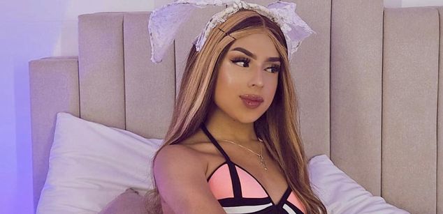 Model - samantha sumisa