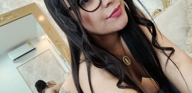 Model - Zoe Roux  ass