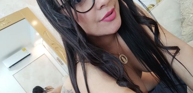 Model - Zoe Roux  ass