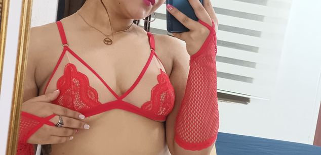 Model - Zoe Roux  ass