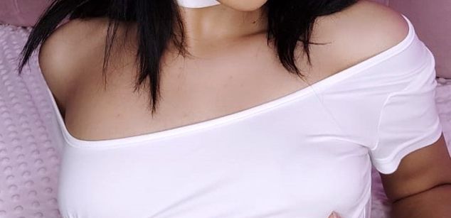 Model - Bella Sky Dominatrix