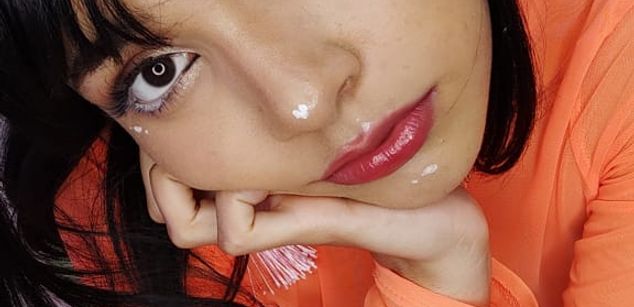 Model - Bella Sky Submissive