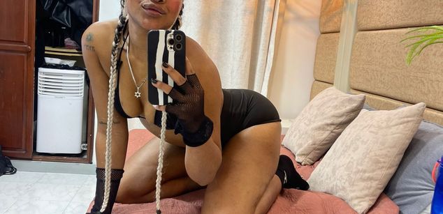 Model - TaylorKhan femdom