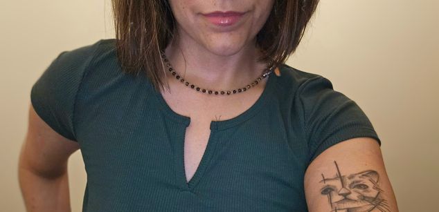 Model - Claire Domina joi