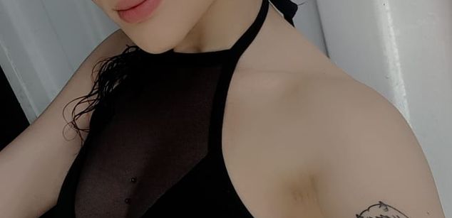 Model - Serena Fox Feet