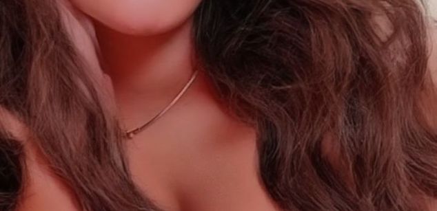 Model - Camy pleasure