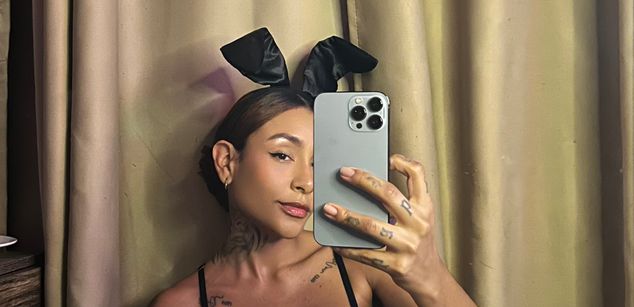 Model - EllaRose squirt