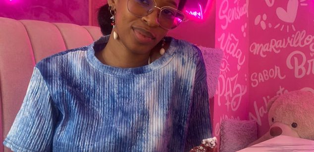 Model - I am Sel glasses