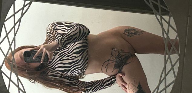 Model - rouse foster feet