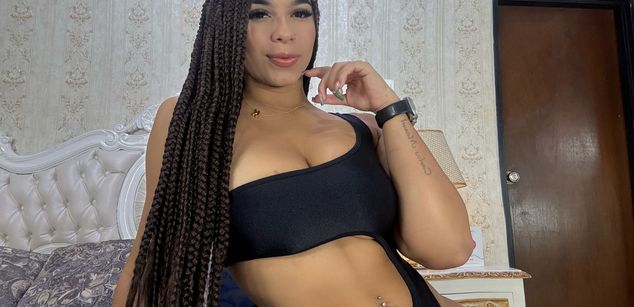 Model - TiaraRosse latina