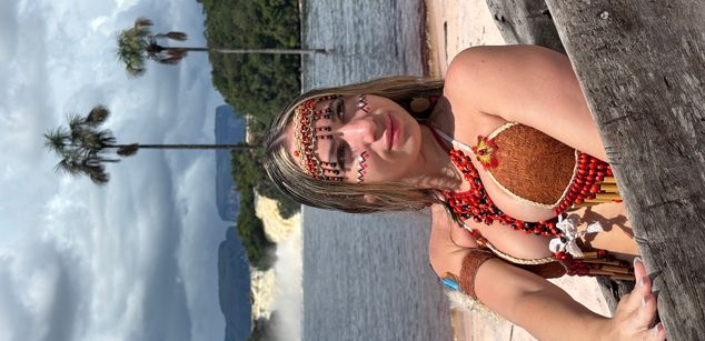 Model - Veronica Hot naked