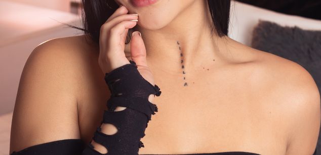 Model - Brianna Hill teen