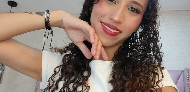 Model - Eimy Sanchez feet