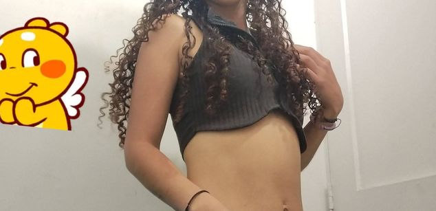 Model - Eimy Sanchez feet