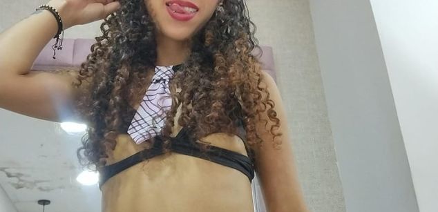 Model - Eimy Sanchez feet