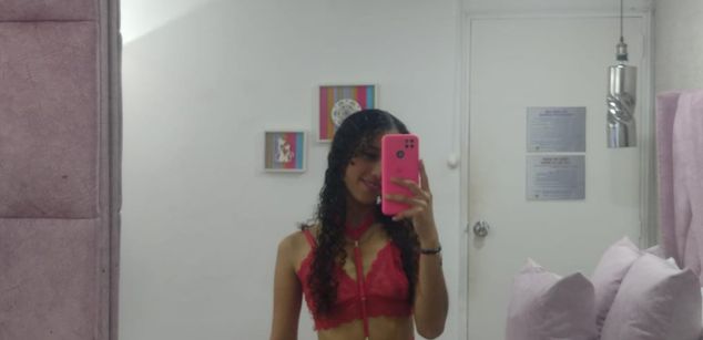 Model - Eimy Sanchez feet